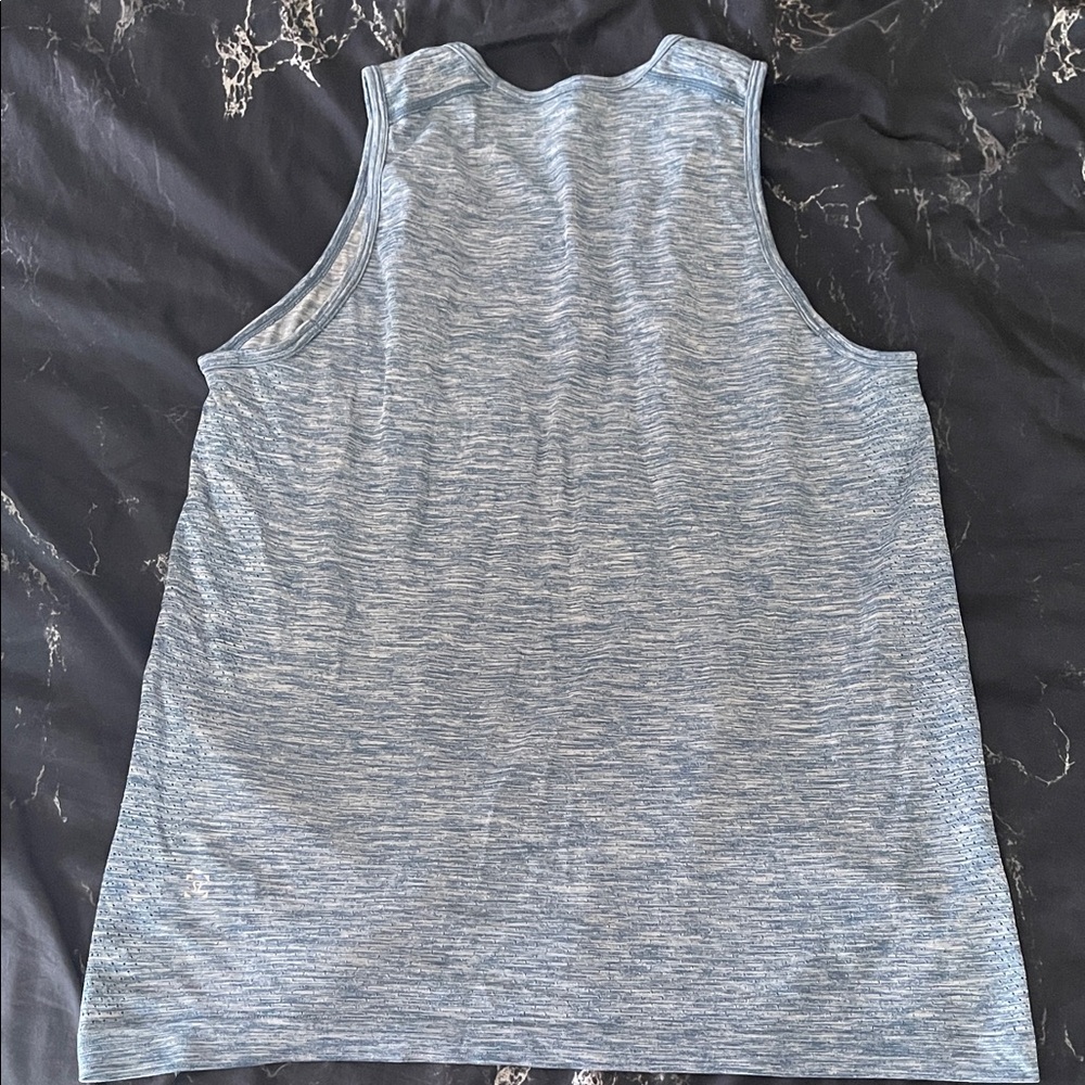 Lululemon small medium tank